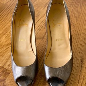 Metallic Christian Louboutin 120 Very Prive Peep Toe Stilletto Heels